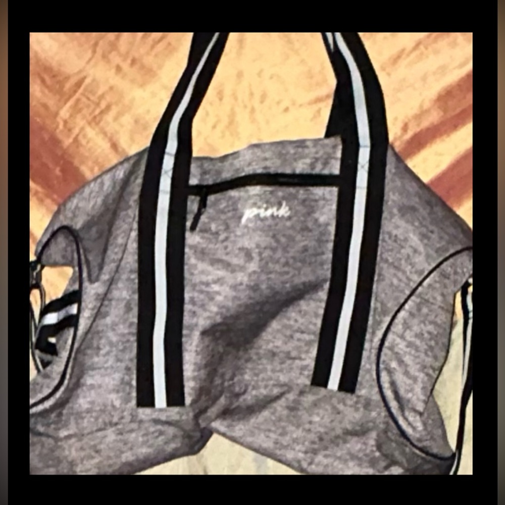 VICTORIA’S SECRET PINK DUFFEL